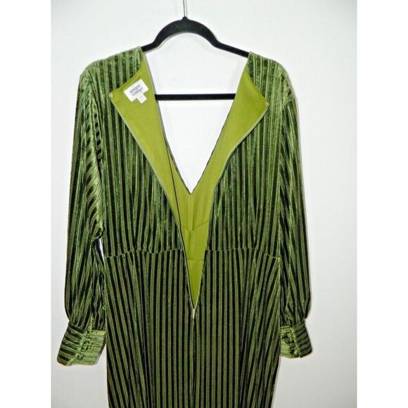 Unique Vintage Dress Plus Size 3XL/20 Moss Green Embossed Velvet Barrie Maxi - Picture 11 of 16